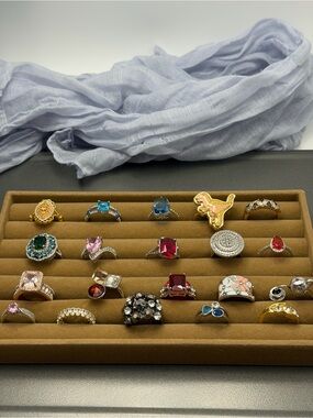 Twenty rings Ready to Wear size 7 to 10